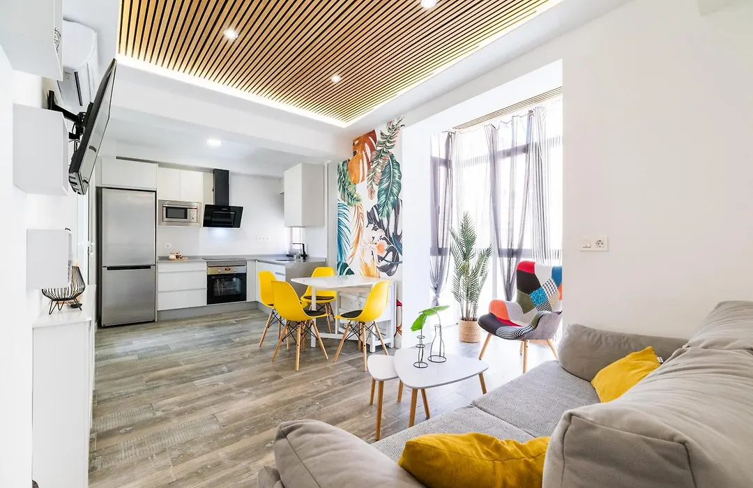 Pajaritos Suites junto a centro, estación de tren y plaza de toros-1